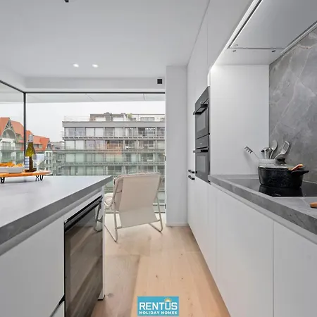 Naast T - Beautifully Furnished With Sea View Oostduinkerke
